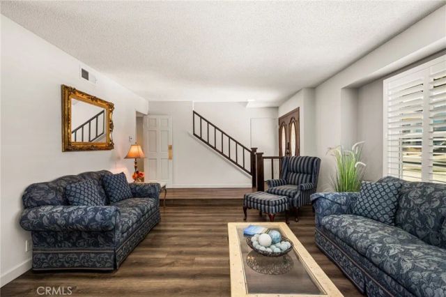 1914 Mabury, Santa Ana, CA 92705