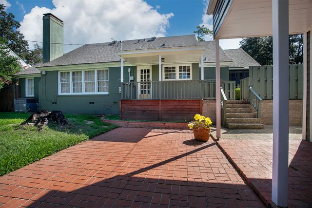 2017 Hilltop Drive, Tyler, TX 75701