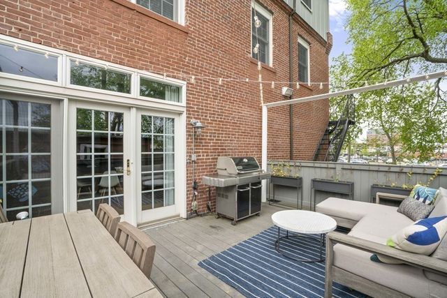8 Newcomb 5, Boston, MA 02118