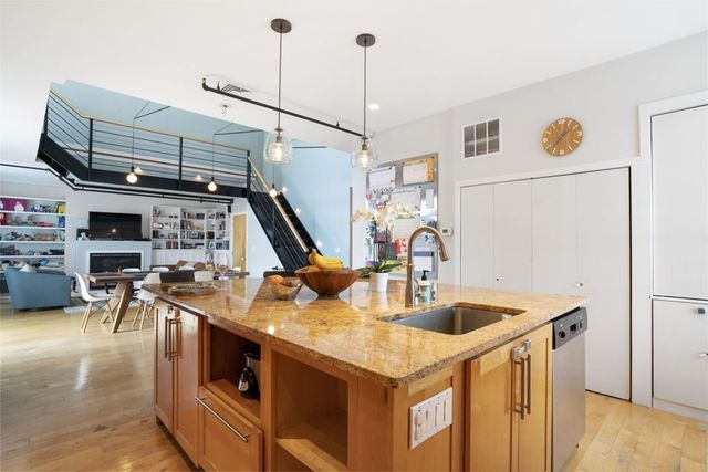 8 Newcomb 5, Boston, MA 02118