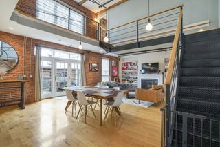 8 Newcomb 5, Boston, MA 02118