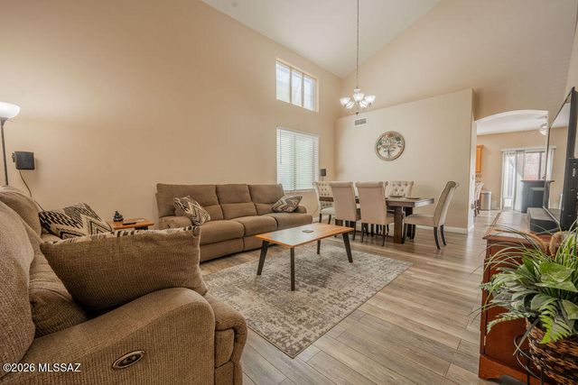 549 W Calle Cajeta, Sahuarita, AZ 85629