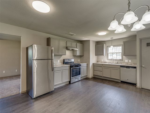 416 N 8th Street, Midlothian, TX 76065