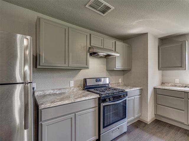 416 N 8th Street, Midlothian, TX 76065