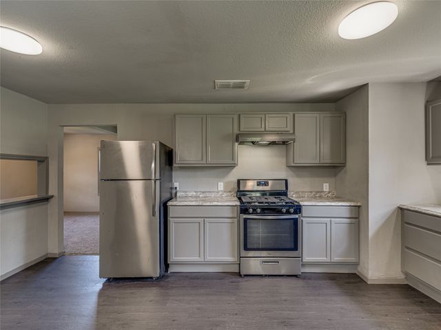 416 N 8th Street, Midlothian, TX 76065