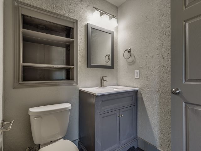 416 N 8th Street, Midlothian, TX 76065