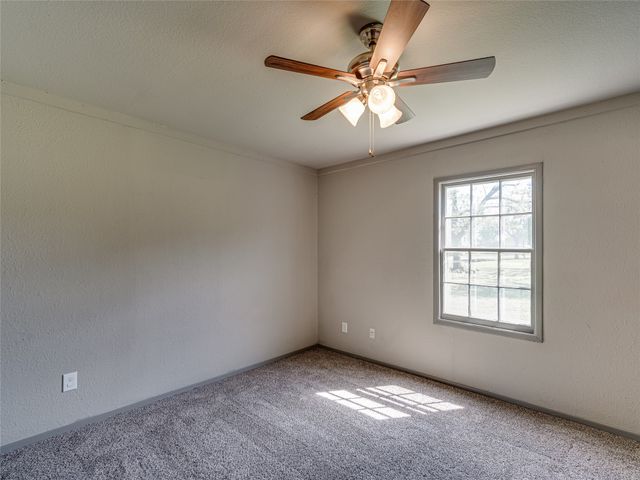 416 N 8th Street, Midlothian, TX 76065