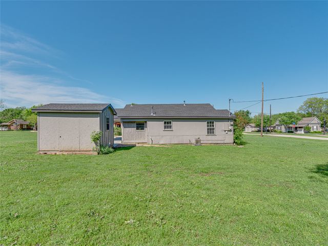 416 N 8th Street, Midlothian, TX 76065