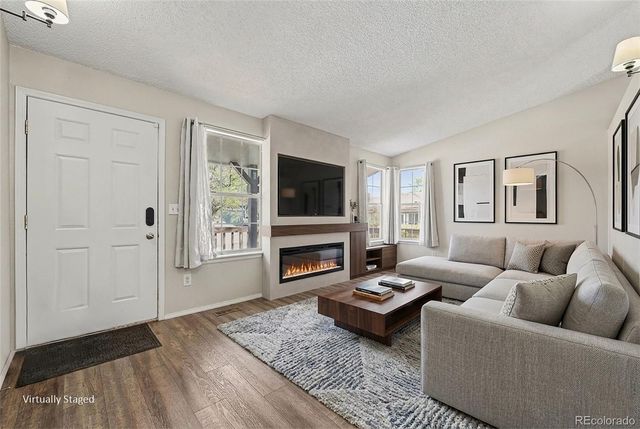 19603 E 42nd Avenue, Denver, CO 80249