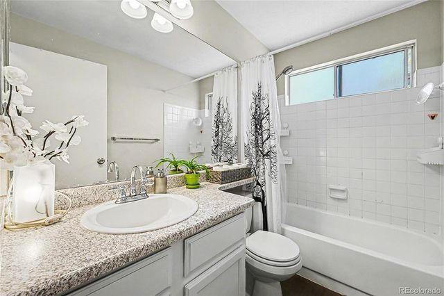 19603 E 42nd Avenue, Denver, CO 80249