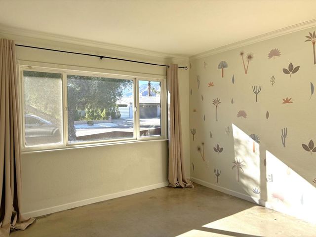 2120 E Del Lago Road, Palm Springs, CA 92262