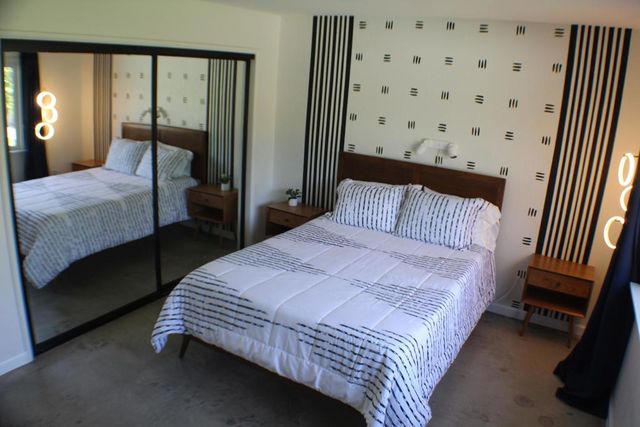 2120 E Del Lago Road, Palm Springs, CA 92262