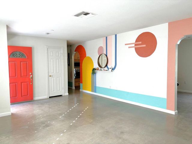 2120 E Del Lago Road, Palm Springs, CA 92262