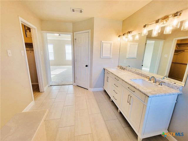 229 Crossland Drive, Killeen, TX 76543