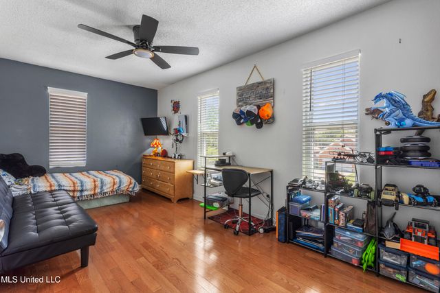 9000 Spring Avenue, Ocean Springs, MS 39564