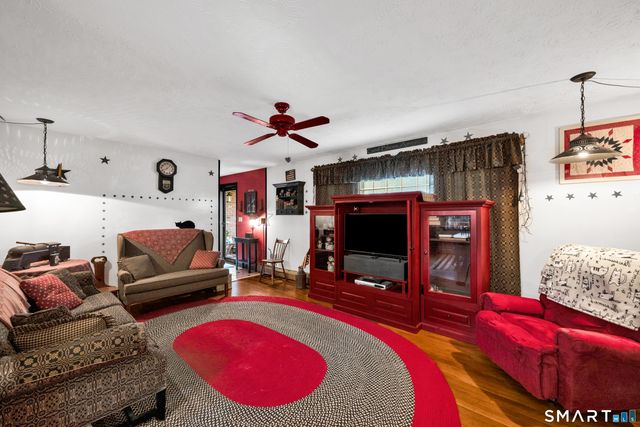 168 Old Stagecoach Road, Meriden, CT 06450