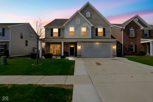 516 Dietz Drive, Greenwood, IN 46143