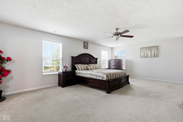 516 Dietz Drive, Greenwood, IN 46143