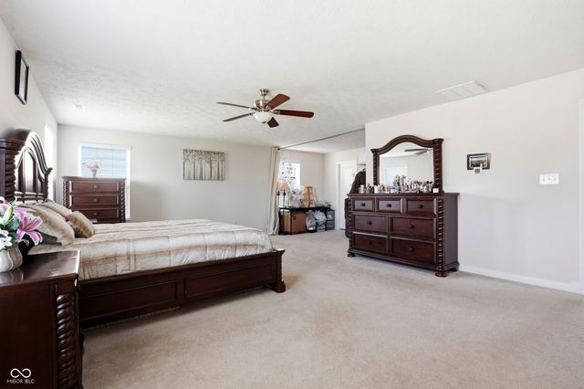 516 Dietz Drive, Greenwood, IN 46143