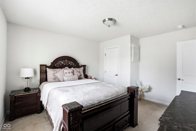 516 Dietz Drive, Greenwood, IN 46143