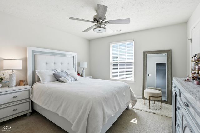 516 Dietz Drive, Greenwood, IN 46143