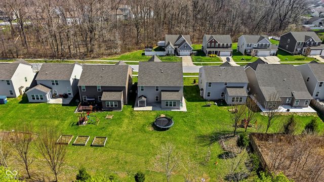 516 Dietz Drive, Greenwood, IN 46143