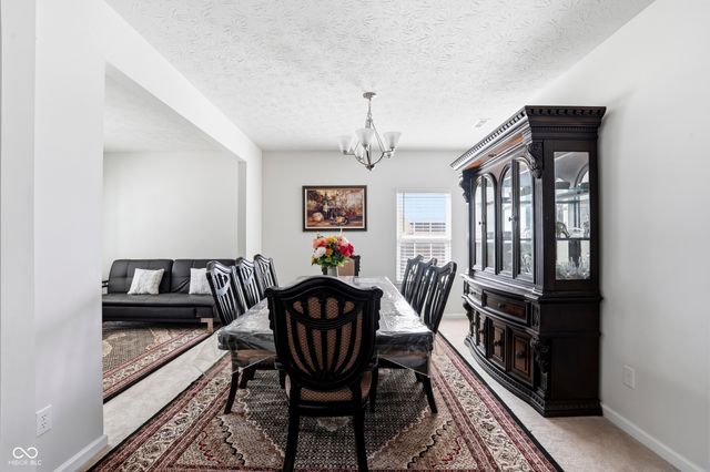 516 Dietz Drive, Greenwood, IN 46143