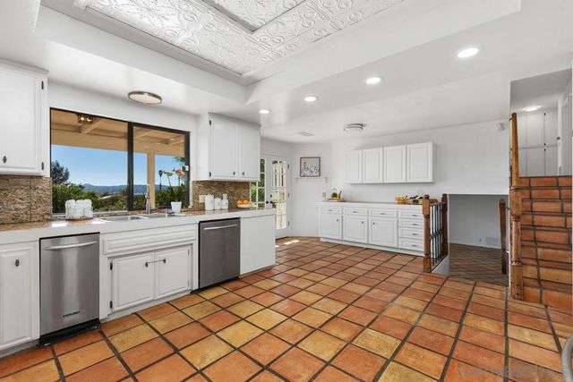 13747 49 Little Pond Rd, Valley Center, CA 92082