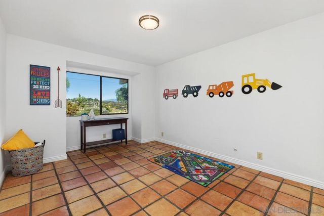 13747 49 Little Pond Rd, Valley Center, CA 92082