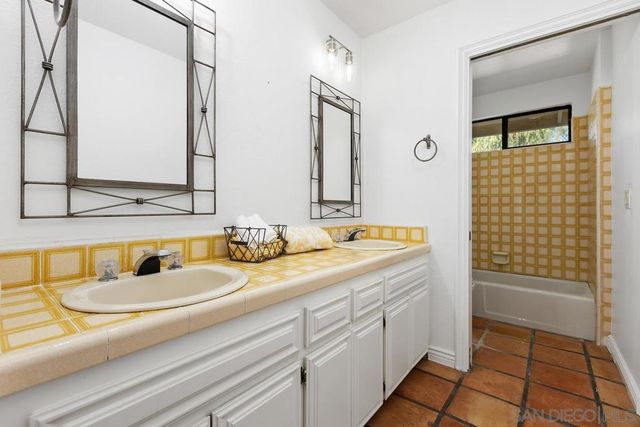 13747 49 Little Pond Rd, Valley Center, CA 92082