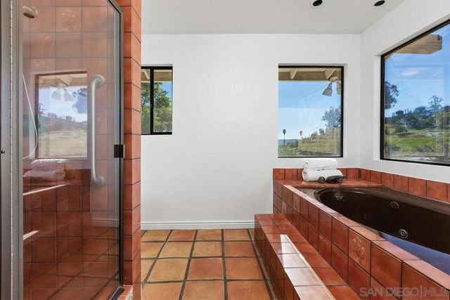 13747 49 Little Pond Rd, Valley Center, CA 92082