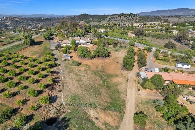 13747 49 Little Pond Rd, Valley Center, CA 92082