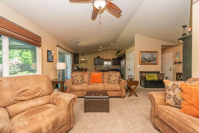 3502 Humbug Drive, Anderson, CA 96007