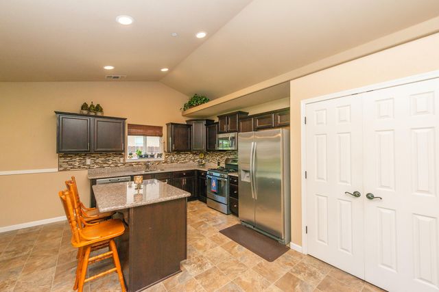 3502 Humbug Drive, Anderson, CA 96007