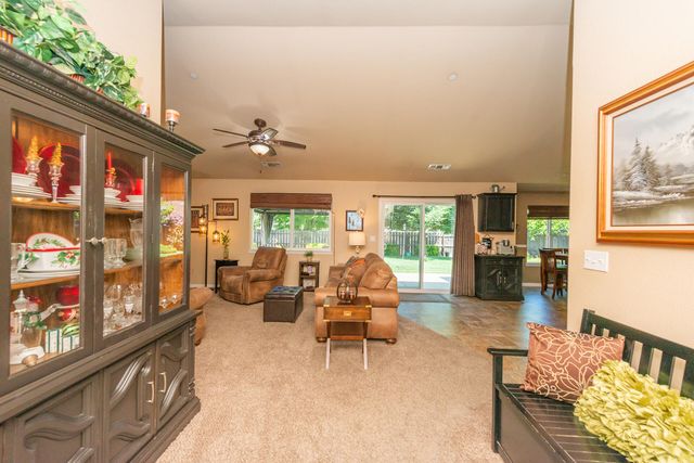 3502 Humbug Drive, Anderson, CA 96007