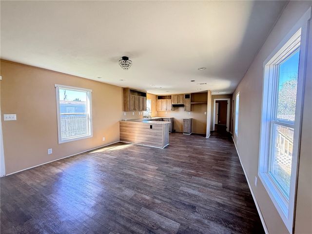 1010 Redmond St, Corpus Christi, TX 78418