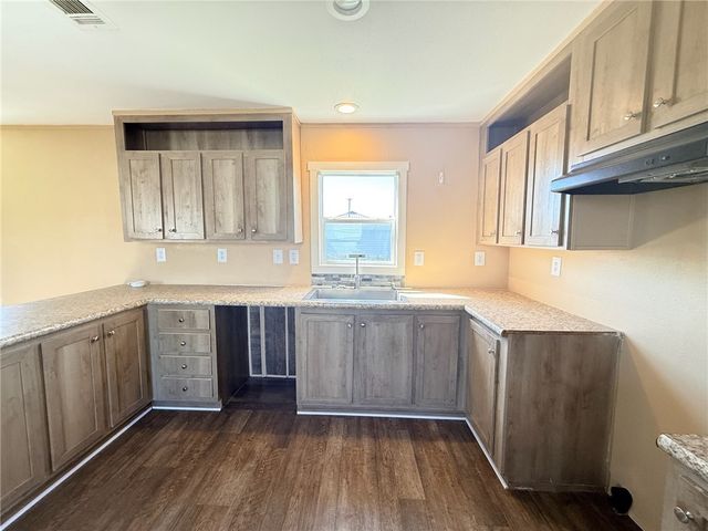 1010 Redmond St, Corpus Christi, TX 78418