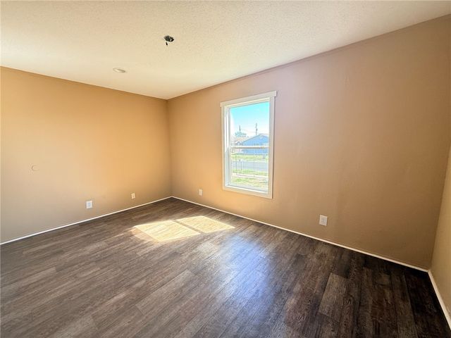 1010 Redmond St, Corpus Christi, TX 78418