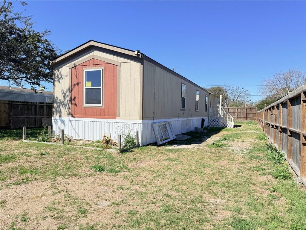1010 Redmond St, Corpus Christi, TX 78418