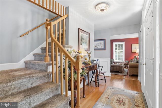 11029 EASTWOOD DR, Hagerstown, MD 21742