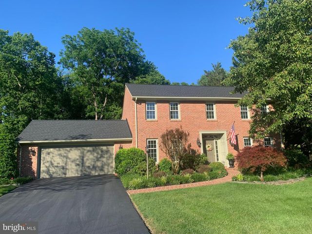 11029 EASTWOOD DR, Hagerstown, MD 21742