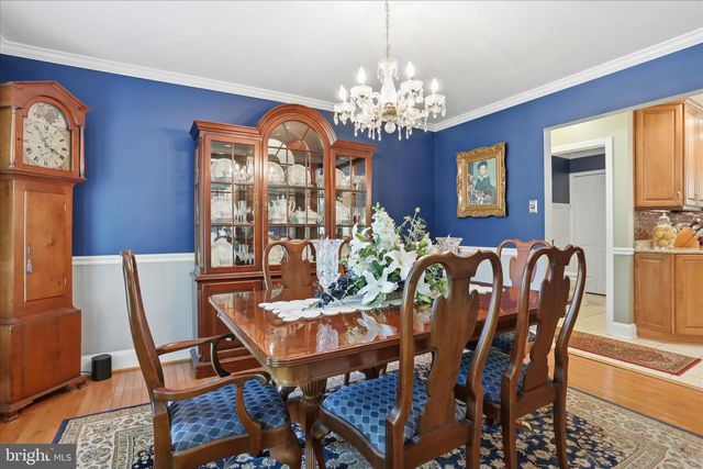 11029 EASTWOOD DR, Hagerstown, MD 21742