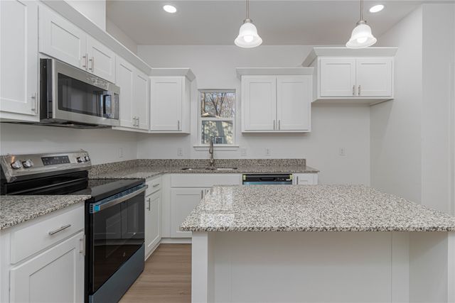 240 eLM Street, Winona, TX 75792