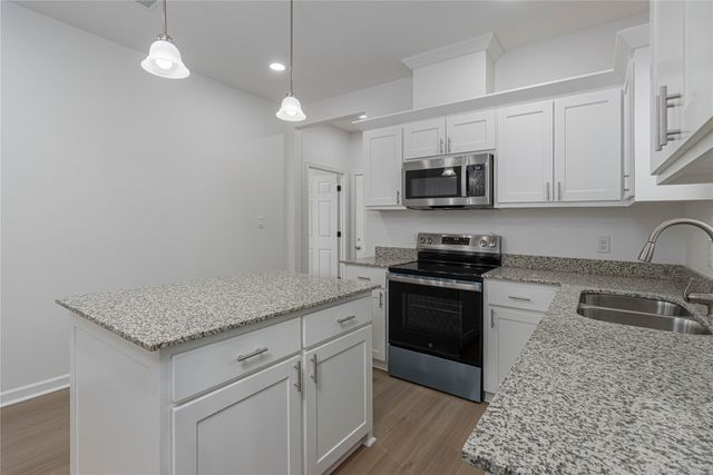 240 eLM Street, Winona, TX 75792