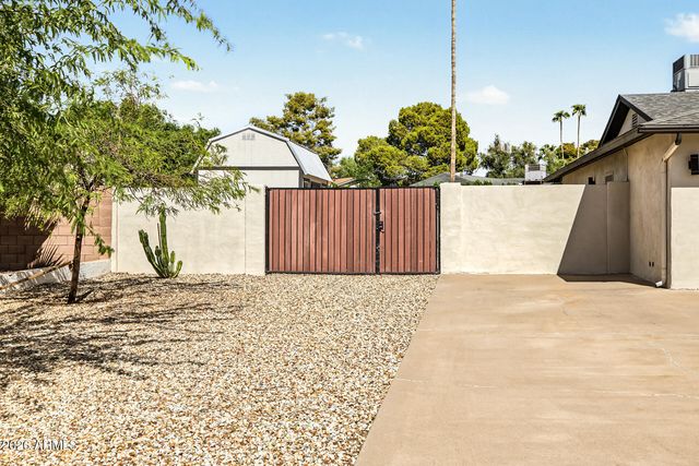 4942 E WETHERSFIELD Road, Scottsdale, AZ 85254