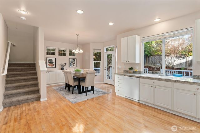 5036 NE 4th PL, Renton, WA 98059