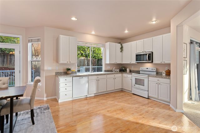 5036 NE 4th PL, Renton, WA 98059