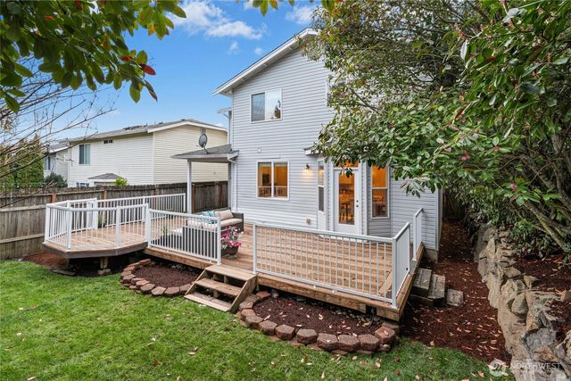 5036 NE 4th PL, Renton, WA 98059