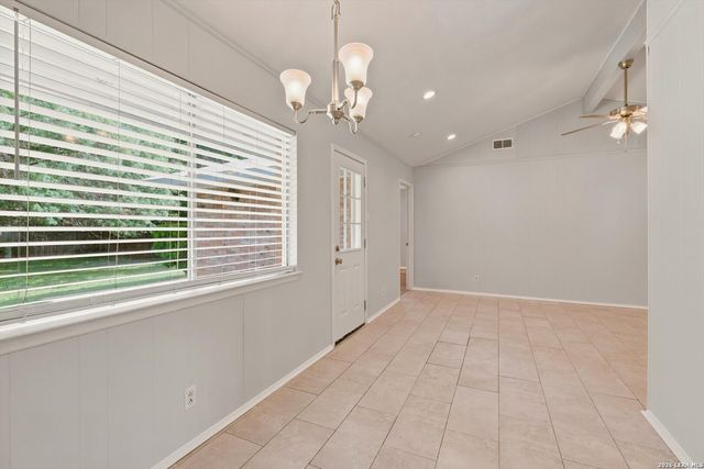3723 Chartwell Dr, San Antonio, TX 78230