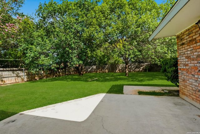 3723 Chartwell Dr, San Antonio, TX 78230
